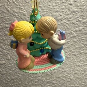 Precious Moments Ornament Lights Up 2 Children with Gifts Christmas Tree Vintage